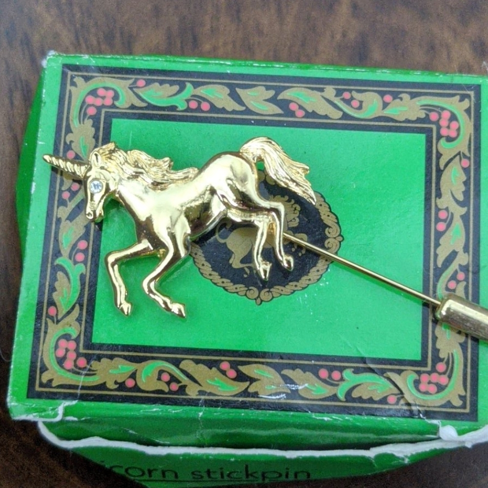 Avon Unicorn Stickpin